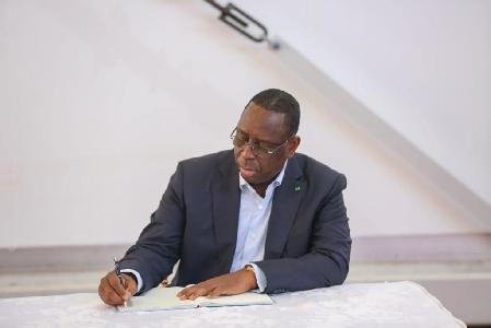 Passeports diplomatiques : comment Macky Sall a changé la norme… cinq jours avant son départ