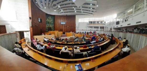 Assemblée nationale : ce qui bloque le retour des anciens ministres