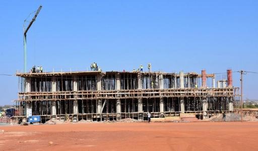 Université Amadou Makhtar  Mbow : l’Etat abandonne les chantiers !