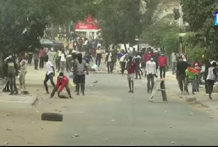 Retour d'Ousmane Sonko: Dakar le théâtre des lacrymogènes