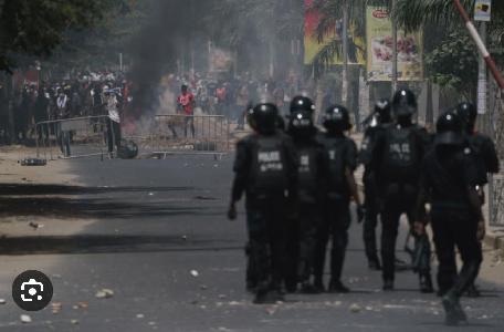 Dakar en feu : Ousmane Sonko est condamné