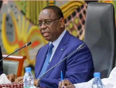 Marche arrière: Macky Sall retire Le projet de loi modifiant l'article 87 de la Constitution